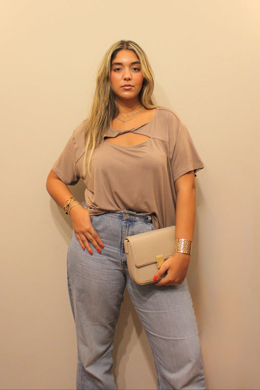 Luna Twist Top in Mocha