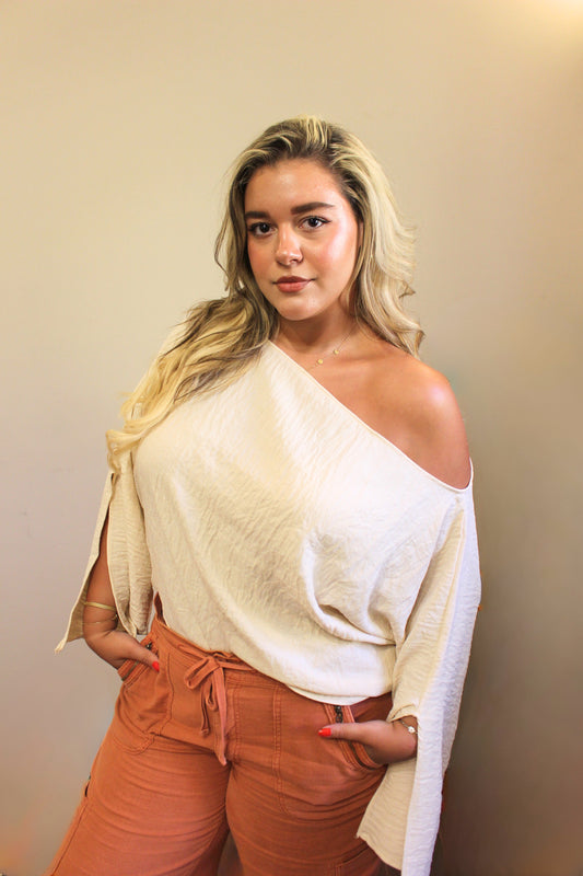 Ayla Linen Top in Beige