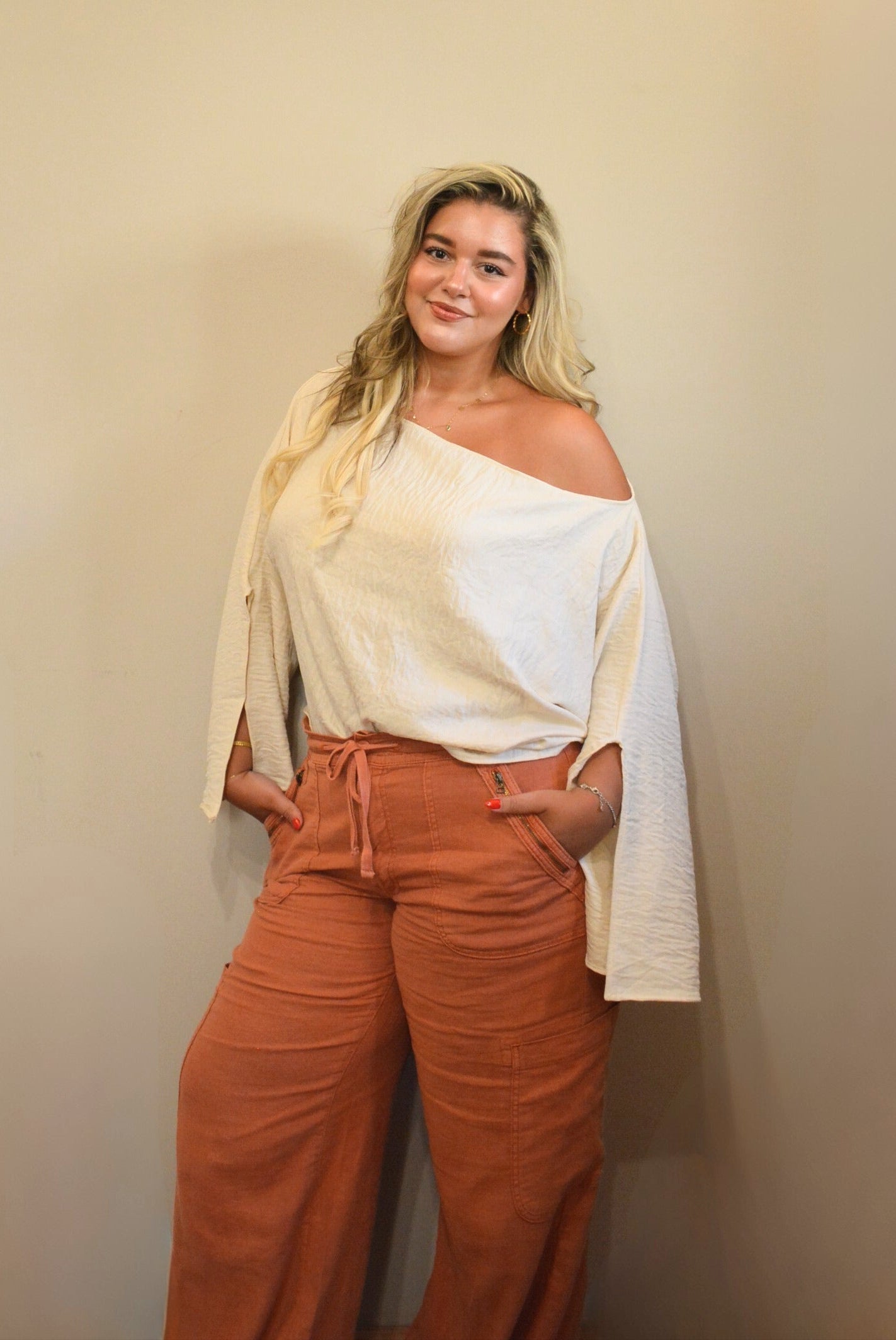 Ayla Linen Top in Beige