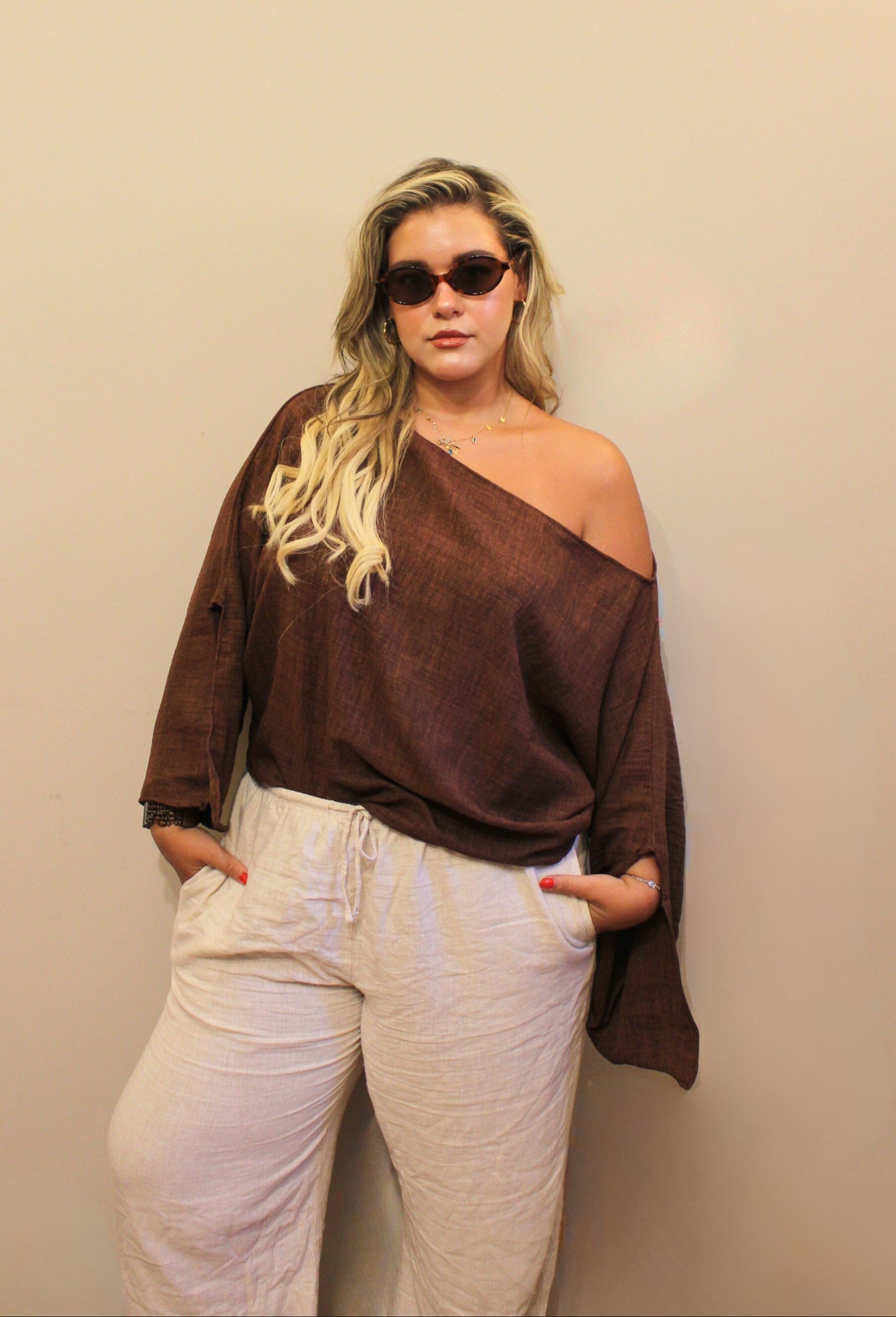 Ayla Linen Top in Brown