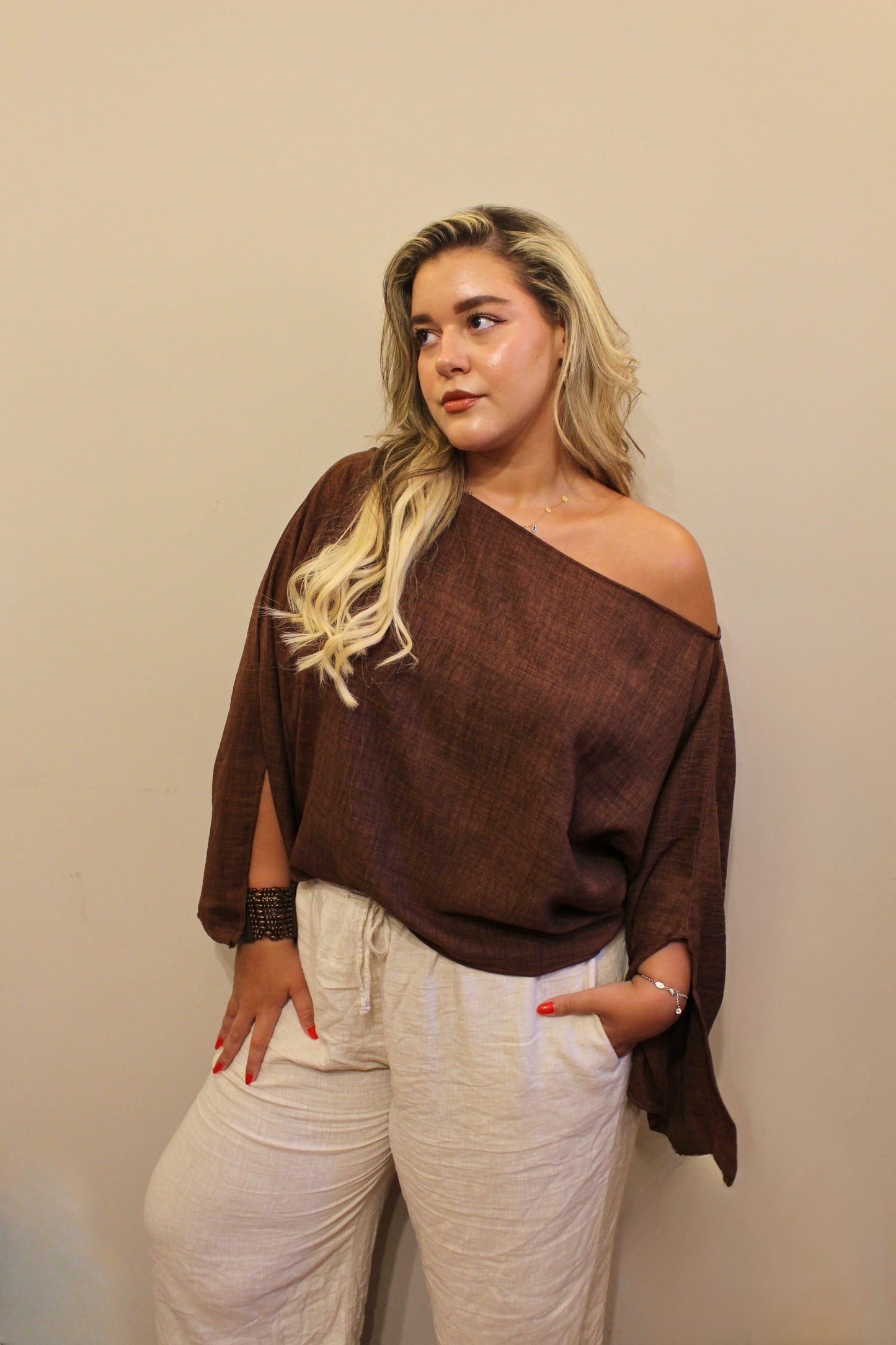Ayla Linen Top in Brown