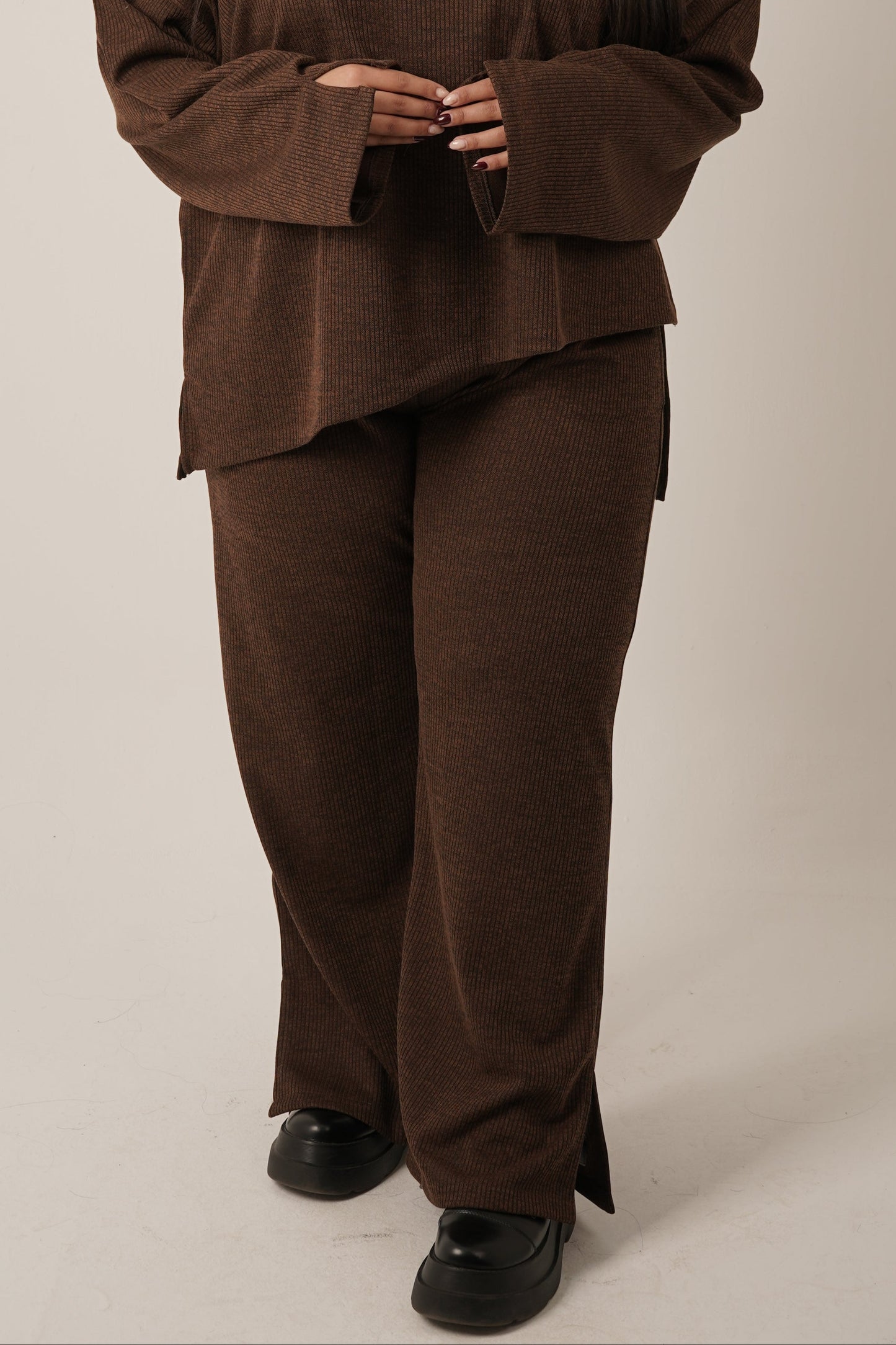 Sienna Ribbed Pants in Brown