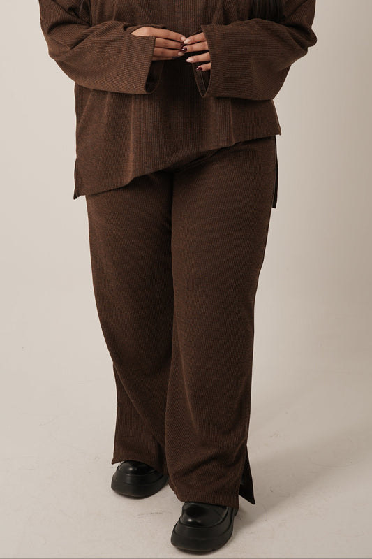 Sienna Ribbed Pants in Brown