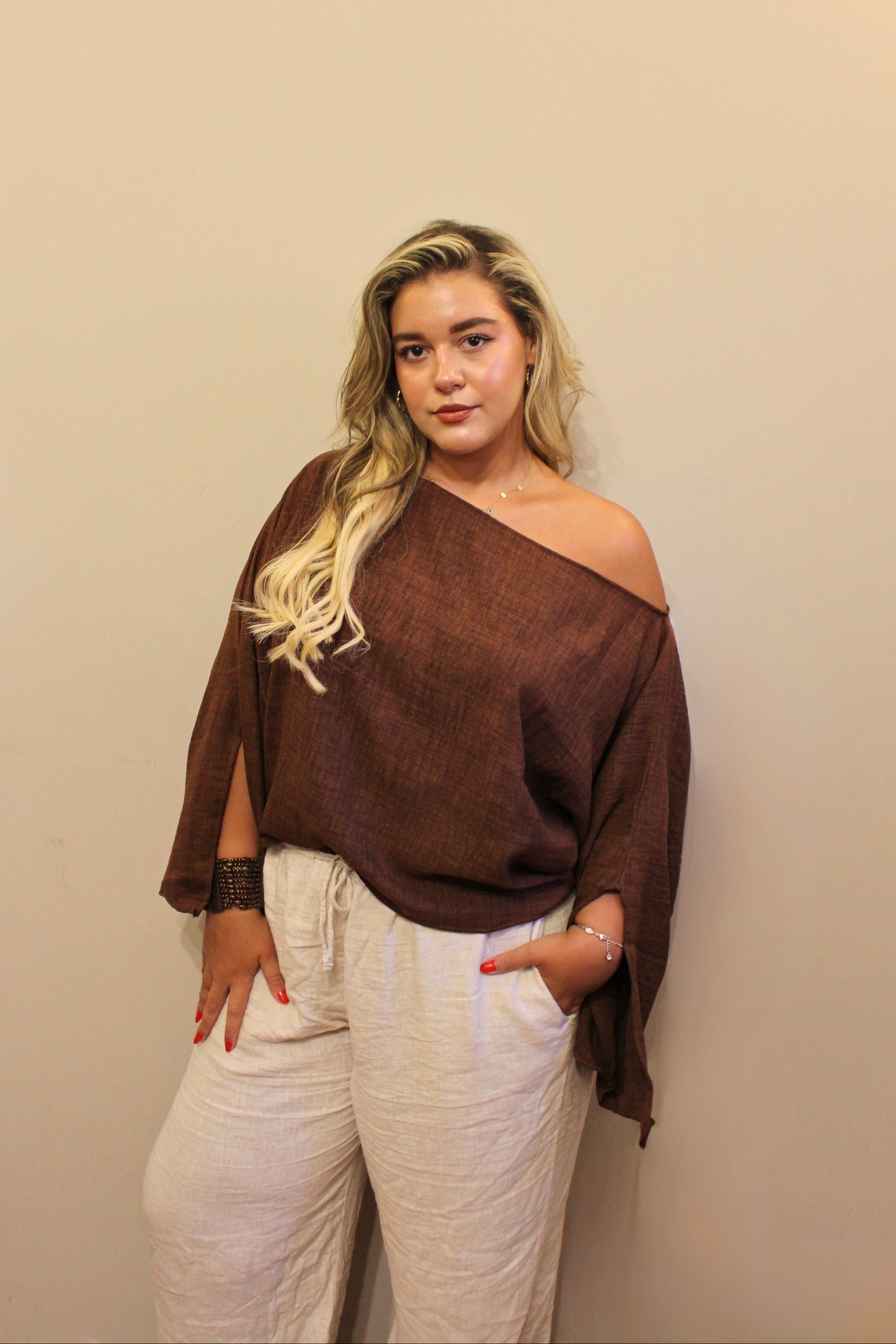 Ayla Linen Top in Brown